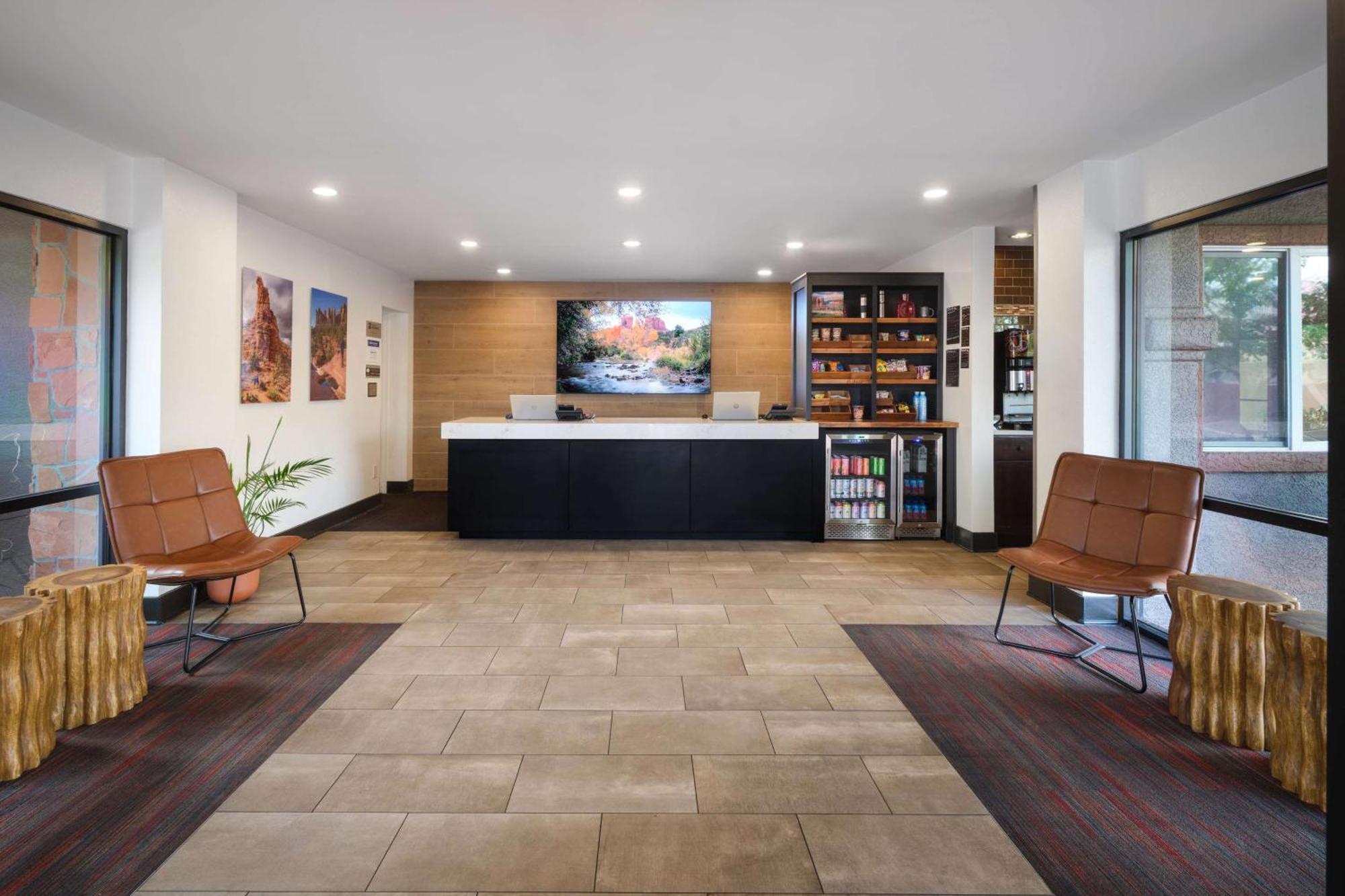 Aiden By Best Western Sedona Exterior photo